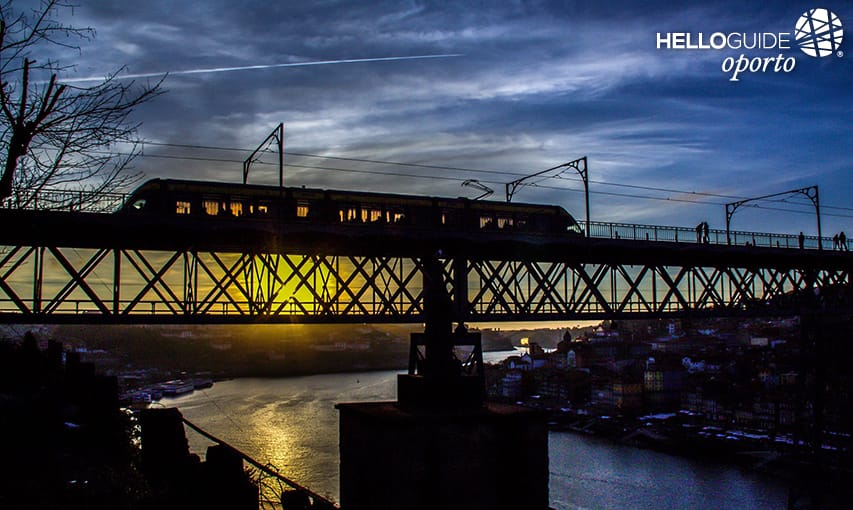 Метро и закат