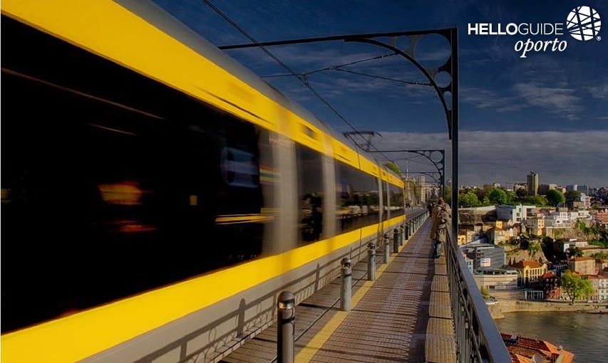 Трамвай в мосте Д. Луиса