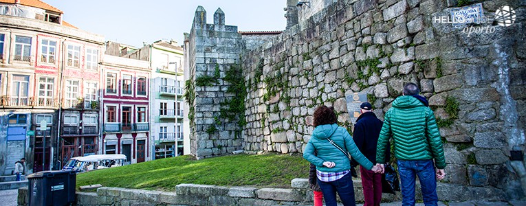 cerca medieval oporto helloguide 01